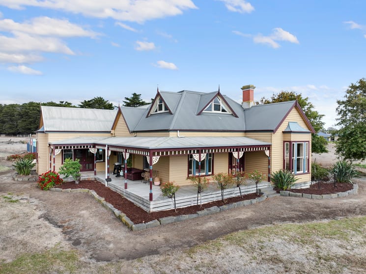 Click to view all images 4661 Princes Highway Camperdown VIC 3260 - Image 2