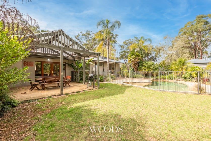 102 Marks Lane Emerald VIC 3782 - Image 2