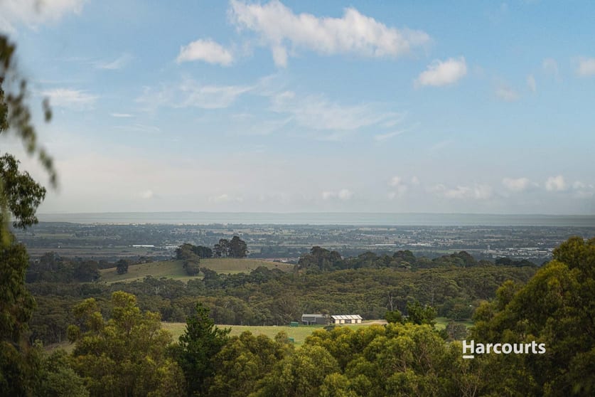 Click to view all images 204 Harvie Road Pakenham Upper VIC 3810 - Image 3