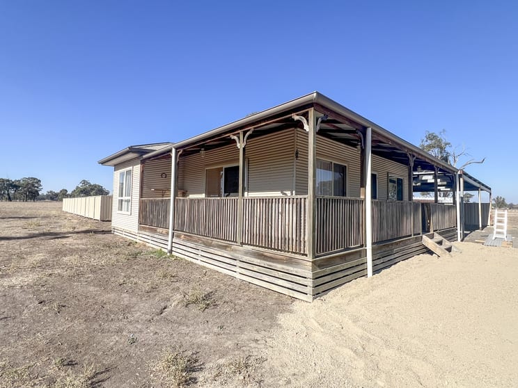 Click to view all images 1192 Murchison-Violet Town Rd Arcadia South VIC 3631 - Image 3