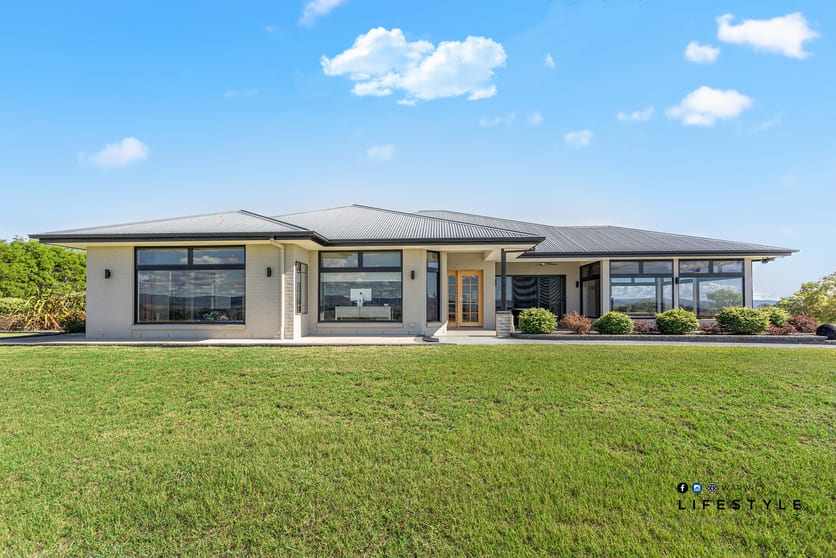 90 Cobons Road Loch Lomond QLD 4370 - Image 2