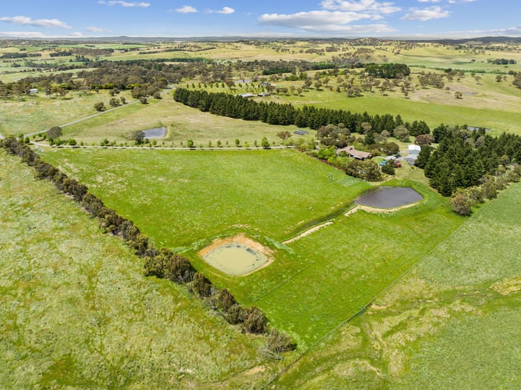 71 Coopers Lane Goulburn NSW 2580 - Image 1