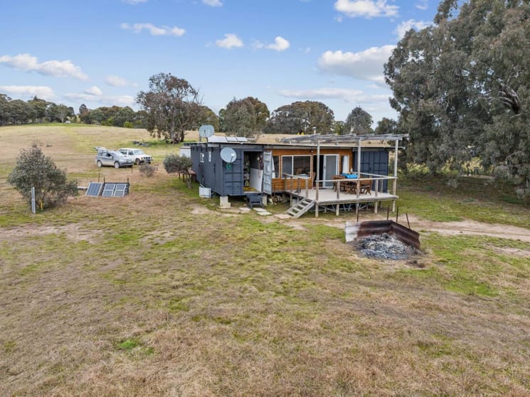 Click to view all images 2102 Kiowarrah Road Bevendale NSW 2581 - Image 3