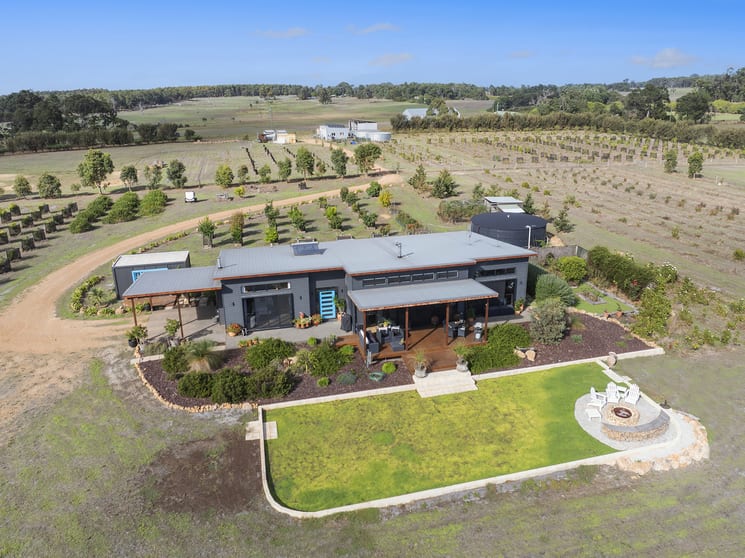 Click to view all images 169 Holben Road Cowaramup WA 6284 - Image 2