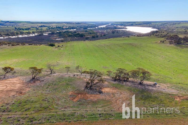 Click to view all images 7000 Hunter Road Bowhill SA 5238 - Image 2