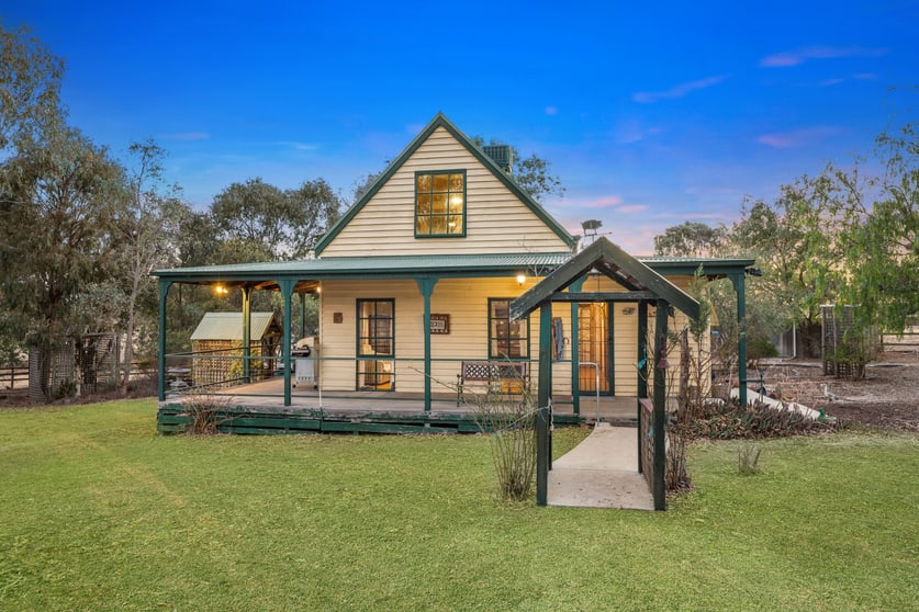 Click to view all images 133 Springvale Road Lockwood South VIC 3551 - Image 3