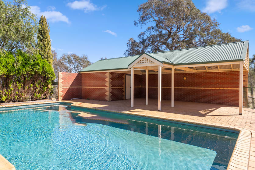 Click to view all images 625 Old Tolmie Road Barwite VIC 3722 - Image 2