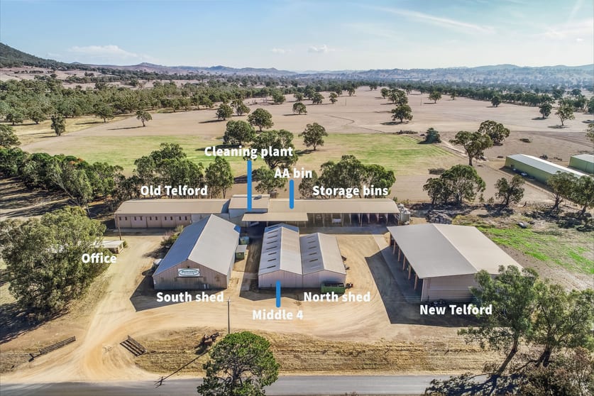Click to view all images 129 Olivers Road Mansfield VIC 3722 - Image 1