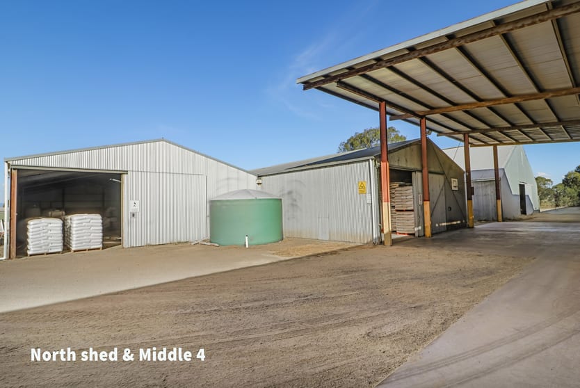 Click to view all images 129 Olivers Road Mansfield VIC 3722 - Image 2