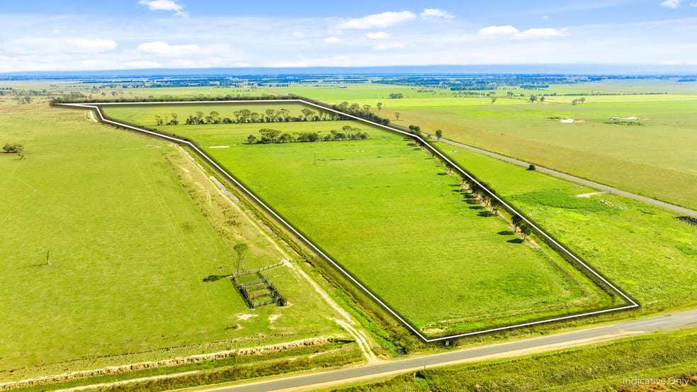 Click to view all images 2/ Sale - Toongabbie Road Nambrok VIC 3847 - Image 2