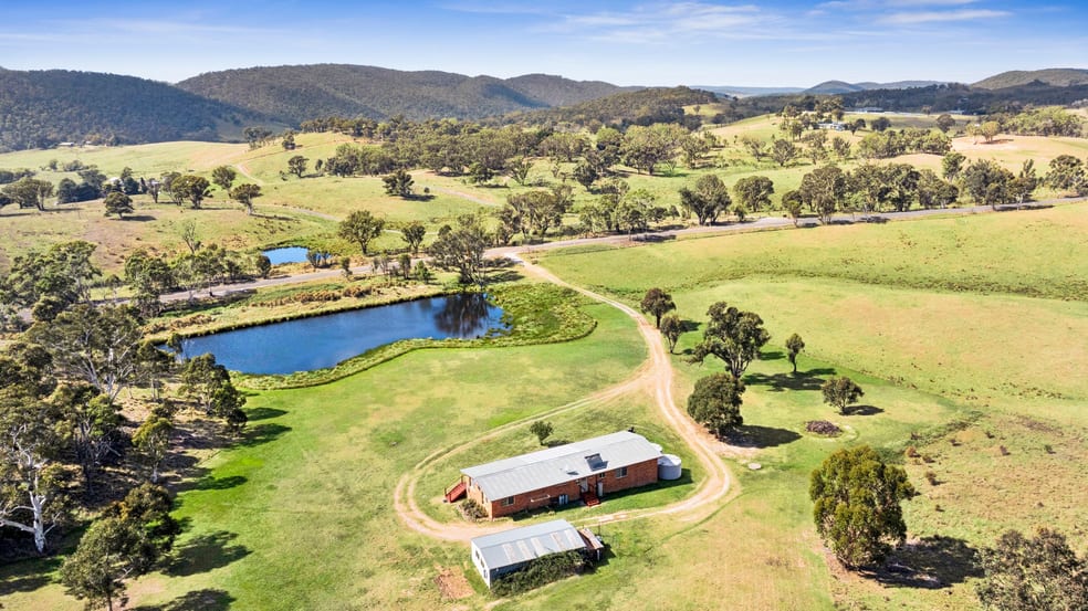 Click to view all images 1801 Middle Arm Rd Goulburn NSW 2580 - Image 1