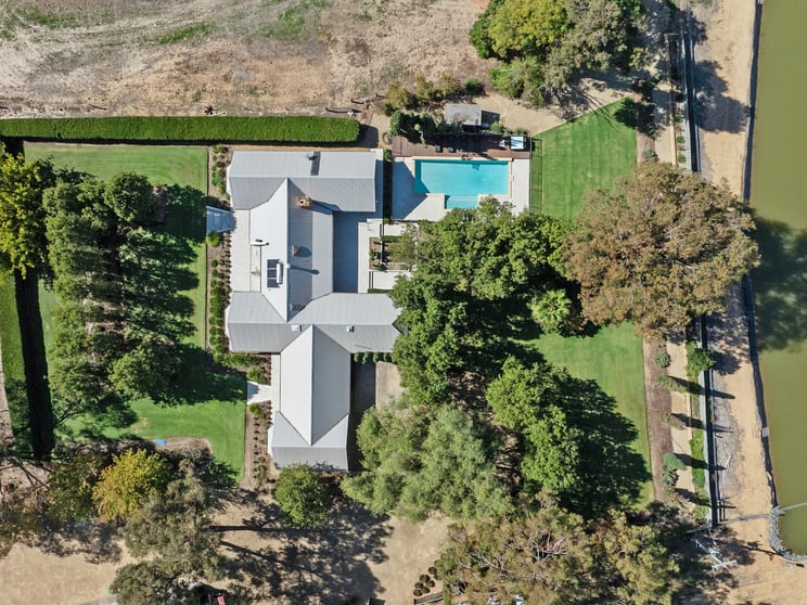 Click to view all images 25 Teitz Rd Cobram VIC 3644 - Image 3