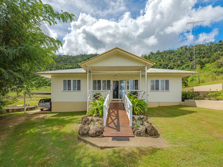 Click to view all images Kanigan QLD 4570 - Image 3