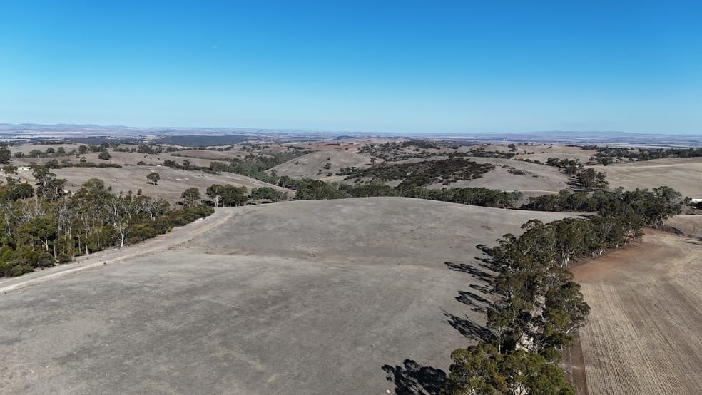 Click to view all images 548 Mills Rd Beetaloo Valley SA 5523 - Image 3