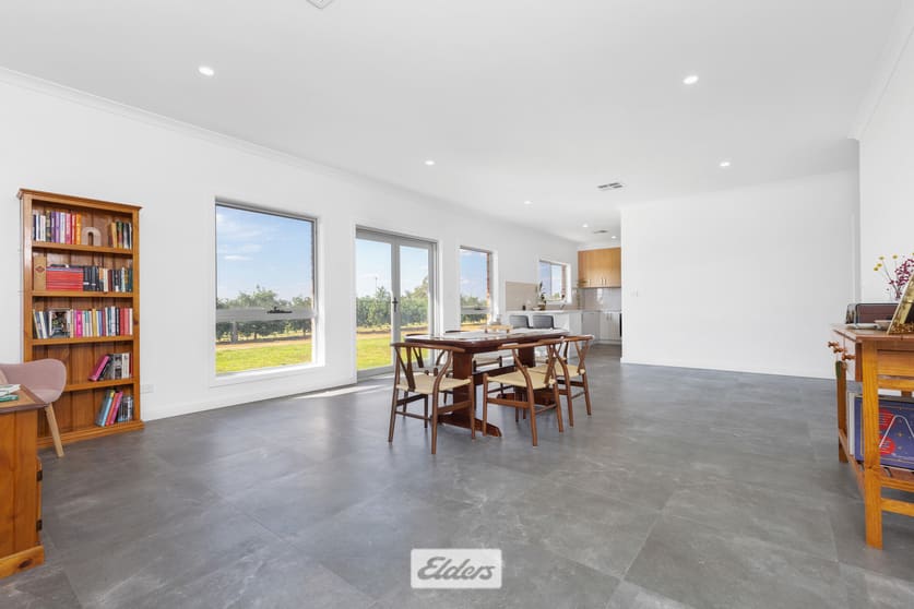 Click to view all images 1944 Silver City Highway Coomealla NSW 2717 - Image 2