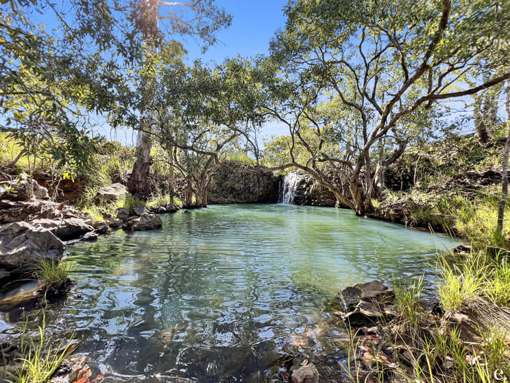 Click to view all images 14909 Kennedy Highway Millstream QLD 4888 - Image 2
