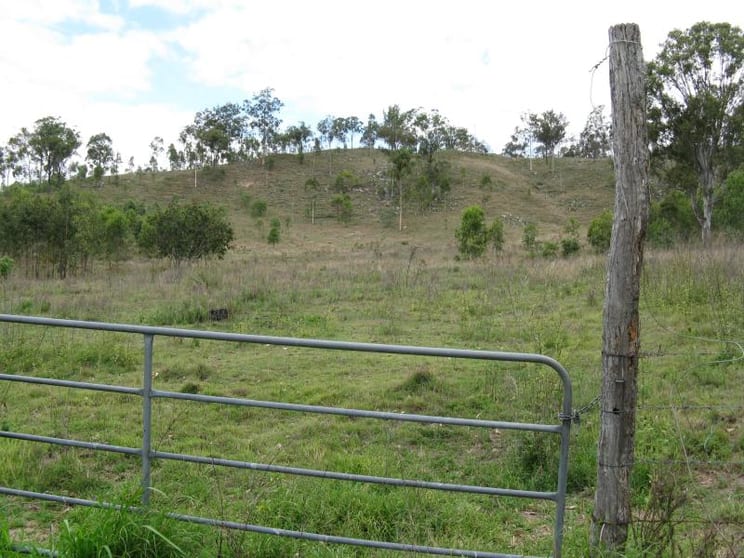 Click to view all images Mount Perry QLD 4671 - Image 3