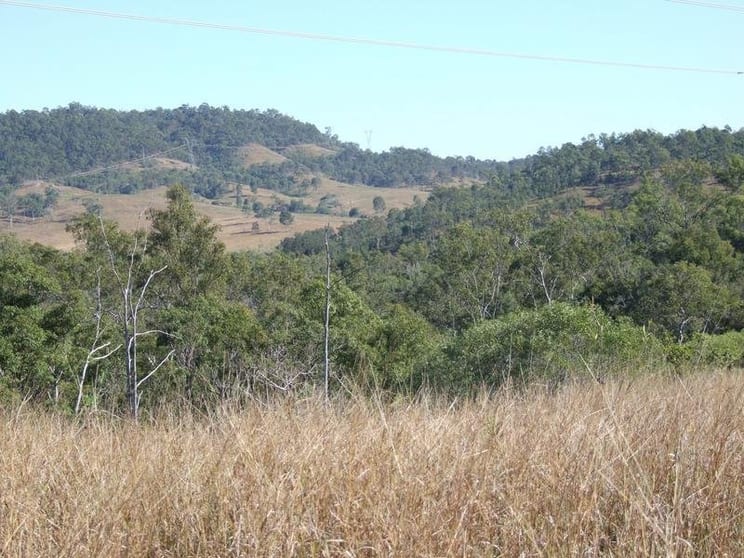 Click to view all images 57 Theils Road Dalysford QLD 4671 - Image 3