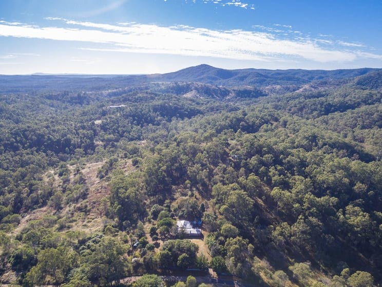 Click to view all images 35 Hilltop Road New Moonta QLD 4671 - Image 1
