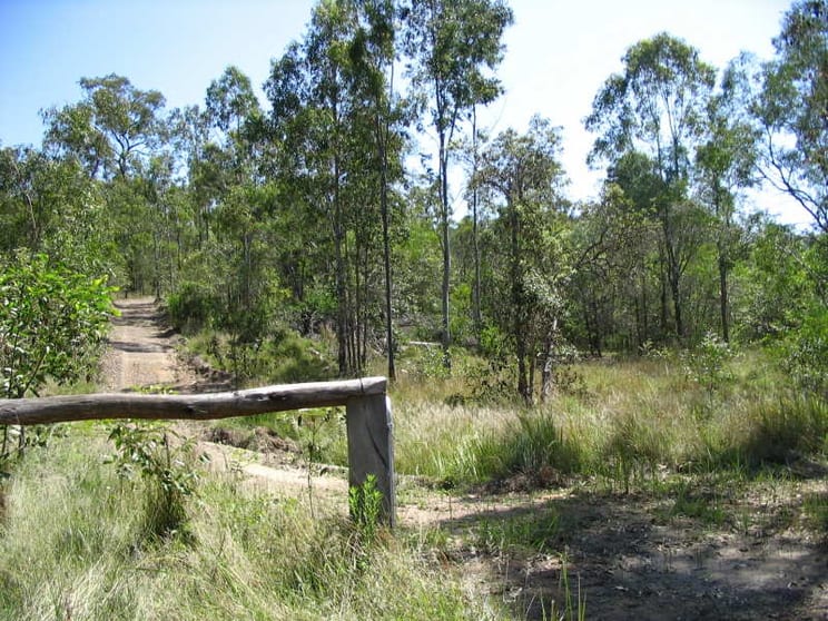 Click to view all images Gin Gin QLD 4671 - Image 2