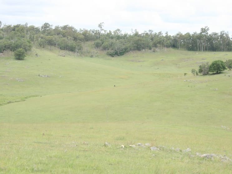 Click to view all images Mount Perry QLD 4671 - Image 1