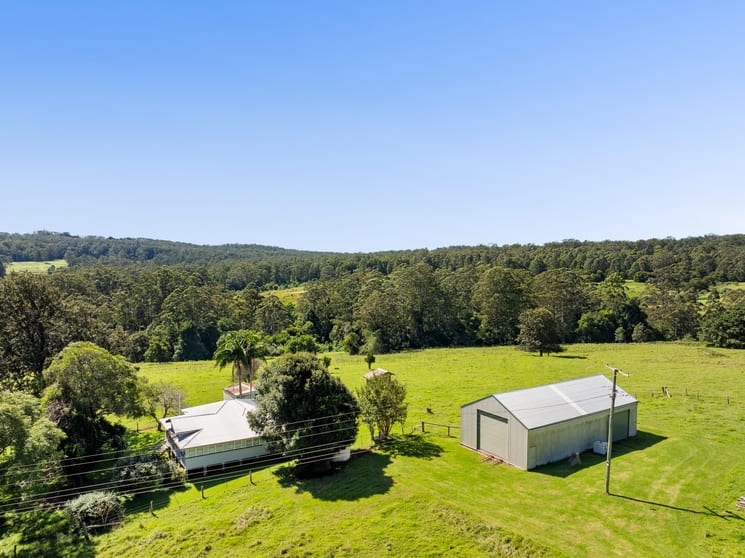 Click to view all images 555 National Park Road Ravensbourne QLD 4352 - Image 1