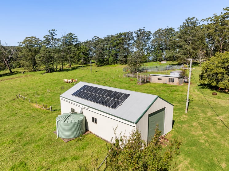 Click to view all images 555 National Park Road Ravensbourne QLD 4352 - Image 2