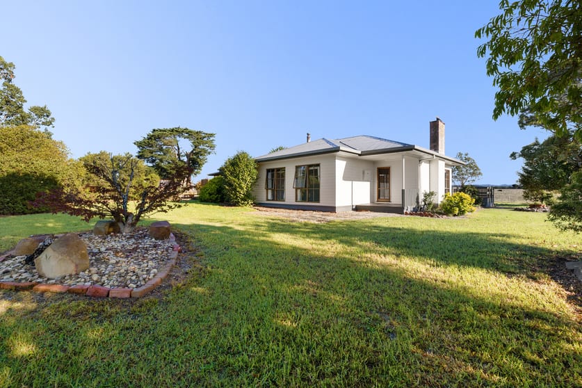 Click to view all images 775 Ives Road Hillside VIC 3875 - Image 2