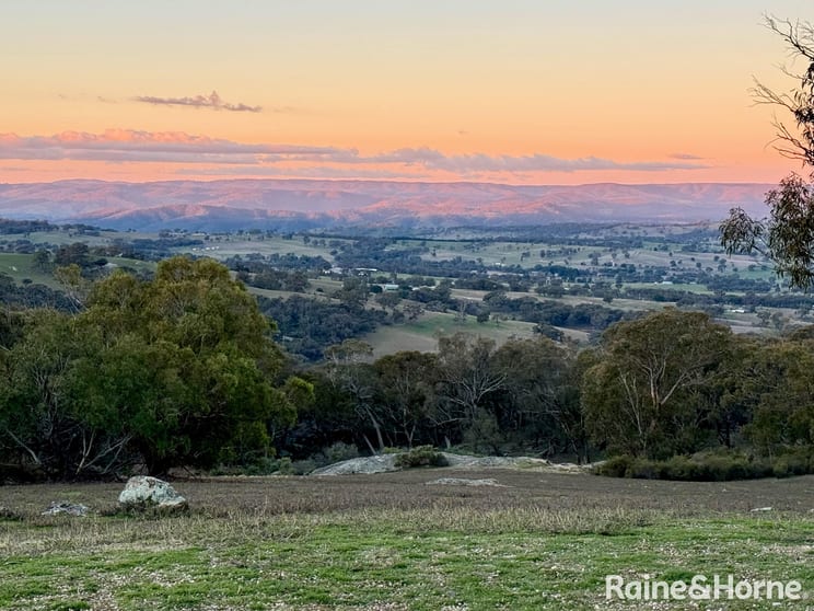 Click to view all images 439 Whalans Lane Mount Rankin NSW 2795 - Image 1