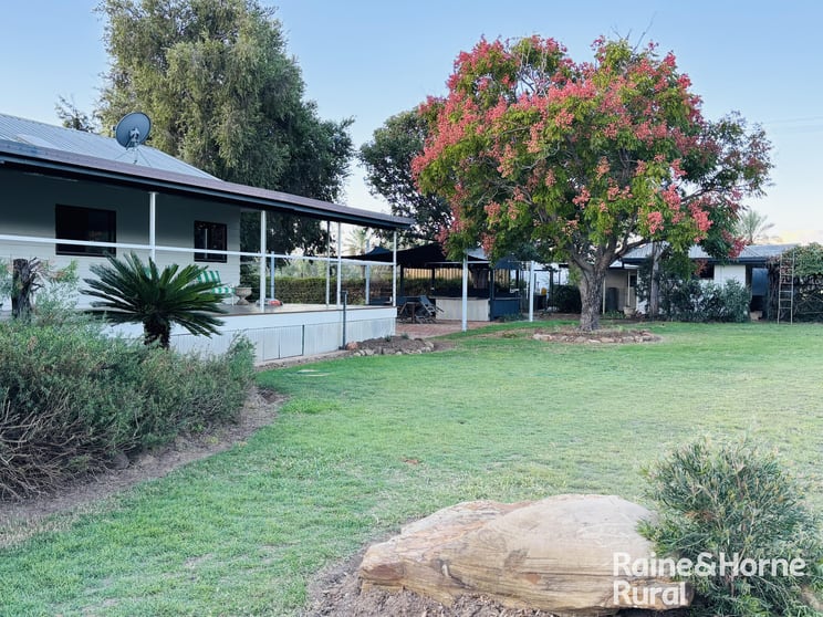 Click to view all images 23552 Carnarvon Highway Surat QLD 4417 - Image 3