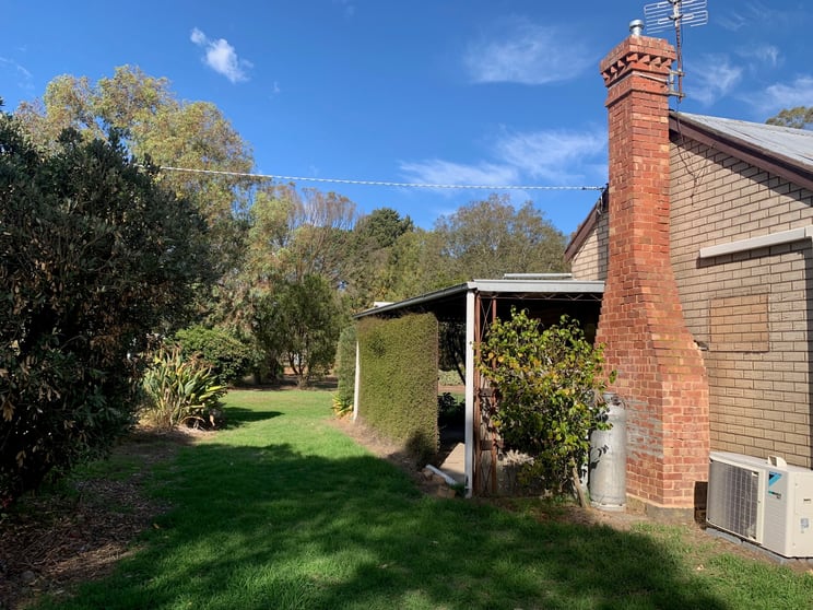Click to view all images 110 Woorndoo-Chatsworth Road Woorndoo VIC 3272 - Image 2
