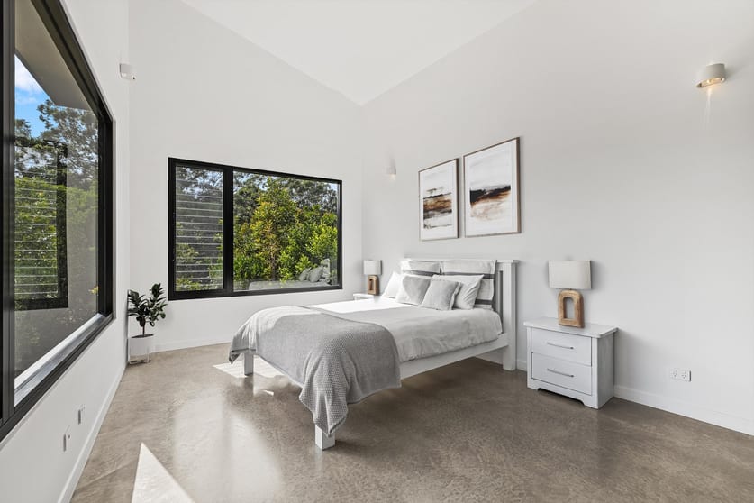 Click to view all images 359 Old Tewantin Road Lake Macdonald QLD 4563 - Image 2