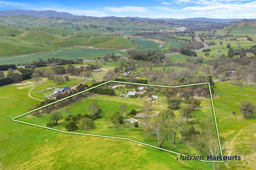 Click to view all images 48 Pollock Avenue Bonnie Doon VIC 3720 - Image 3