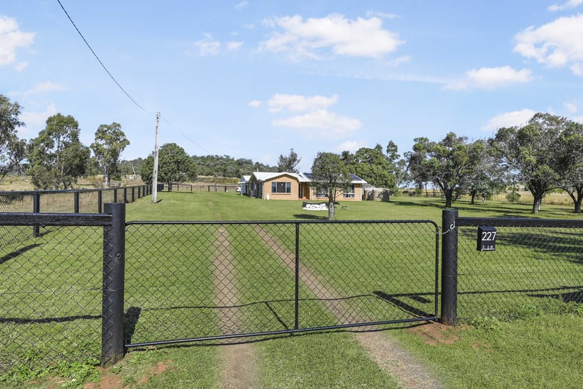 Click to view all images 227 Nara Boah Water Hole Road Boodua QLD 4401 - Image 2