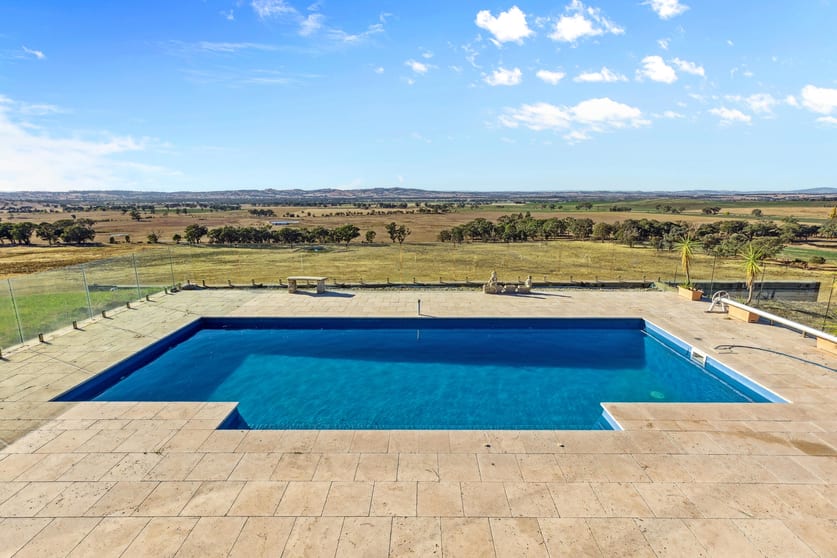 Click to view all images 841 Big Springs Road Wagga Wagga NSW 2650 - Image 1