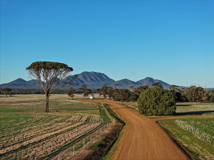 Click to view all images 712 View Range Road Kendenup WA 6323 - Image 3