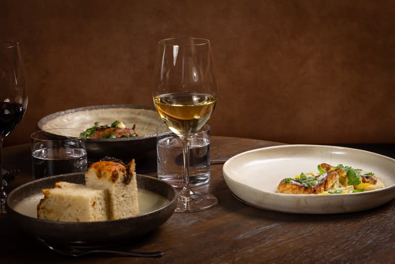 Click to view all images Restaurant business for sale in Canberra Airport - Image 3