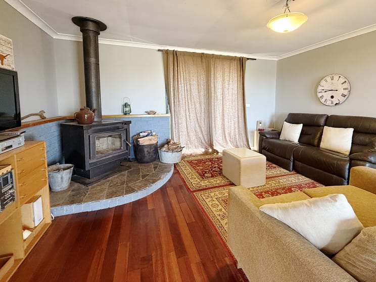Click to view all images 589 Jacqua Road Windellama NSW 2580 - Image 2