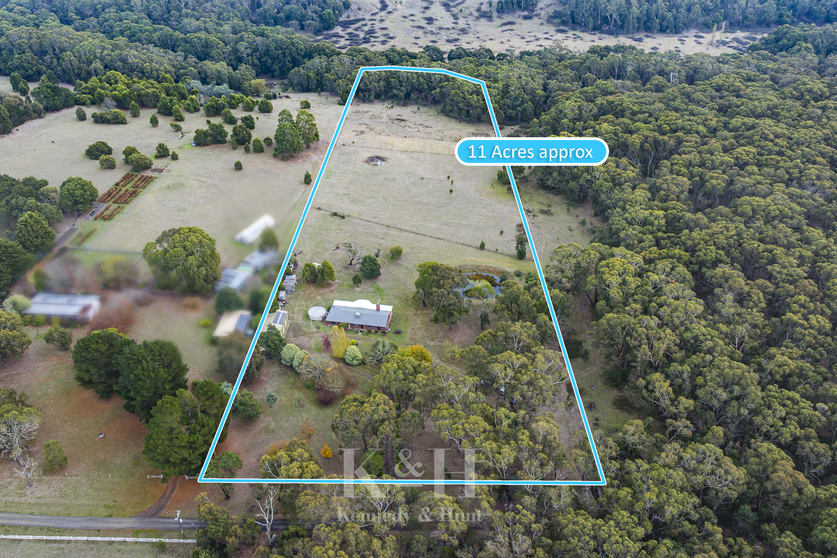 Click to view all images 73 William Road Bullengarook VIC 3437 - Image 1