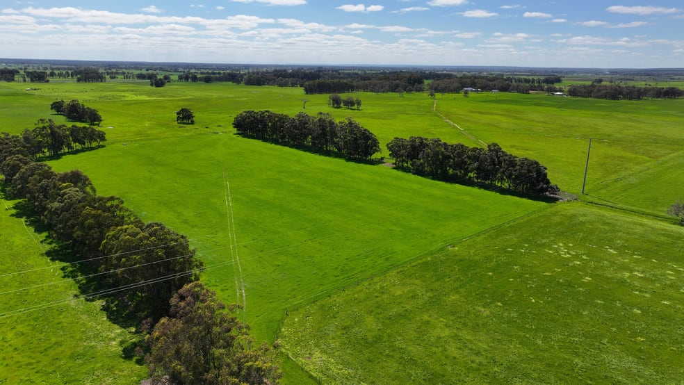 Click to view all images 393 Yalyalup Road (Hithergreen) Busselton WA 6280 - Image 2