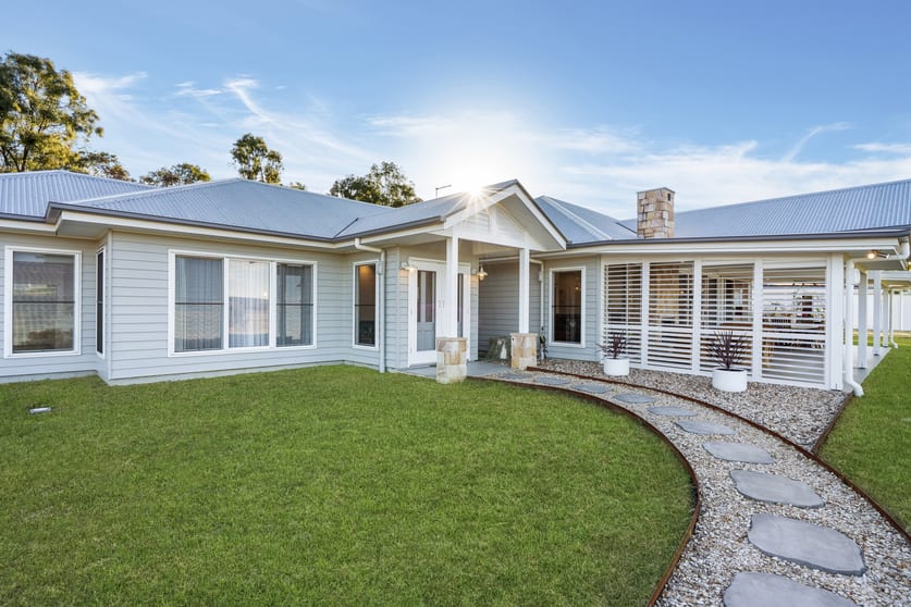 Click to view all images 21 Lakes Drive Laidley Heights QLD 4341 - Image 3