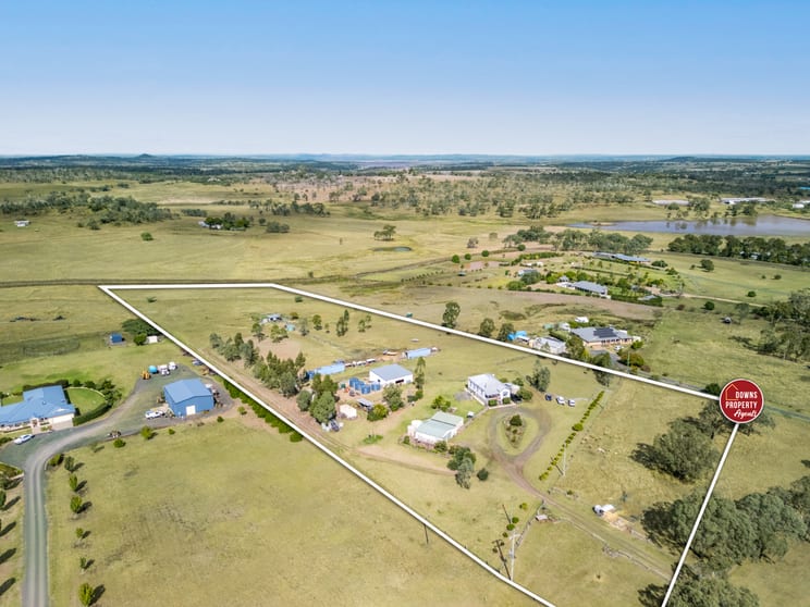 Click to view all images 200 Toowoomba Road Pittsworth QLD 4356 - Image 2