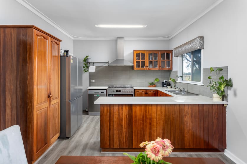 Click to view all images 140 St Helena Road Waterloo WA 6228 - Image 2