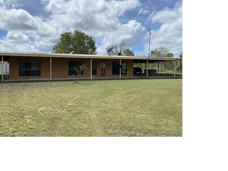 Click to view all images Dundee Downs NT 0840 - Image 2