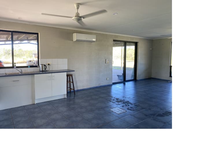 Click to view all images Dundee Downs NT 0840 - Image 3