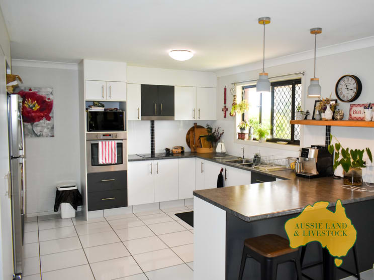 Click to view all images 1306 KINGAROY BARKERS CREEK ROAD Booie QLD 4610 - Image 3