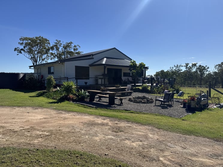 Click to view all images 267 Old Yarraman Road South Nanango QLD 4615 - Image 1
