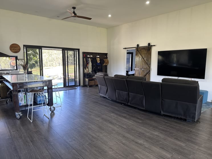 Click to view all images 267 Old Yarraman Road South Nanango QLD 4615 - Image 2