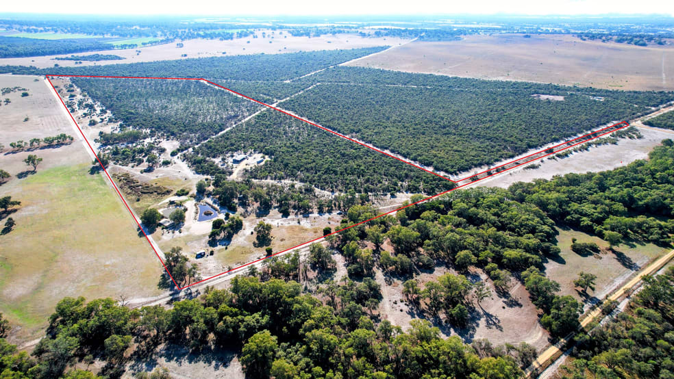Click to view all images 41 Buckingham Road Wanerie Gingin WA 6503 - Image 2