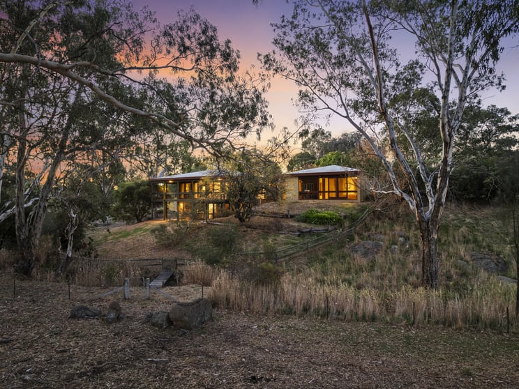 Click to view all images Gooram VIC 3666 - Image 1